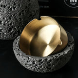 Nordic industrial style concrete ashtray, handcrafted with natural texture, detachable stainless steel bowl with anti-ash lid — easy to clean, durable, suitable for living rooms, bars, offices, ideal gift for Father’s Day, Christmas, housewarming.（BLACK)