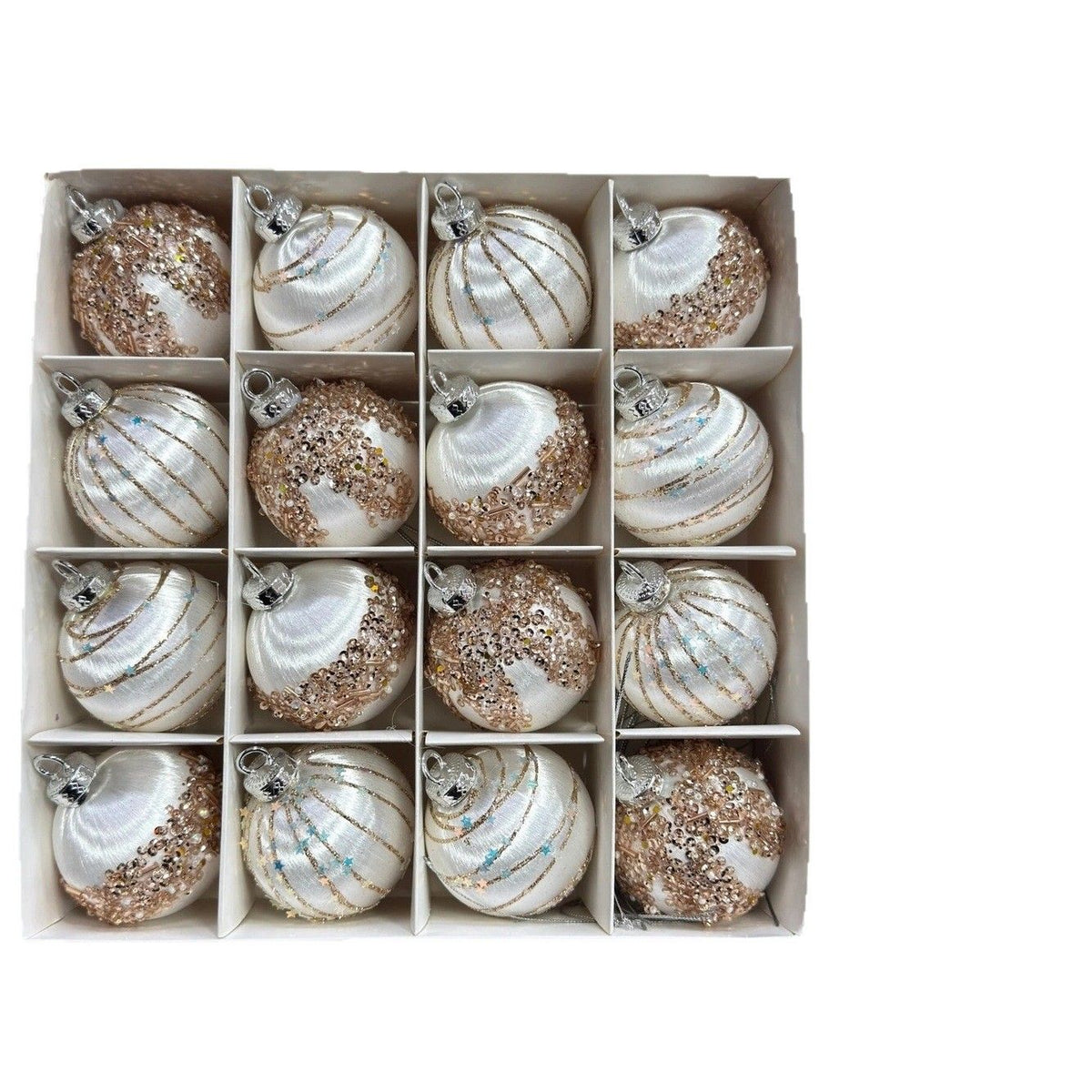 16-Piece Champagne White Hand-Painted Christmas Ornaments: 6cm lightweight plastic, shatterproof and durable, hand-painted with gold threads and glitter in 4 elegant designs, versatile and refined, perfect for decorating Christmas trees and home ambiance.