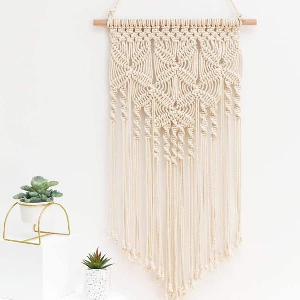 Large White Macrame Wall Hanging, Boho Woven Tapestry Wall Art, 16 x 27.6 Inch Bohemian Wall Decor for Living Room & Bedroom
