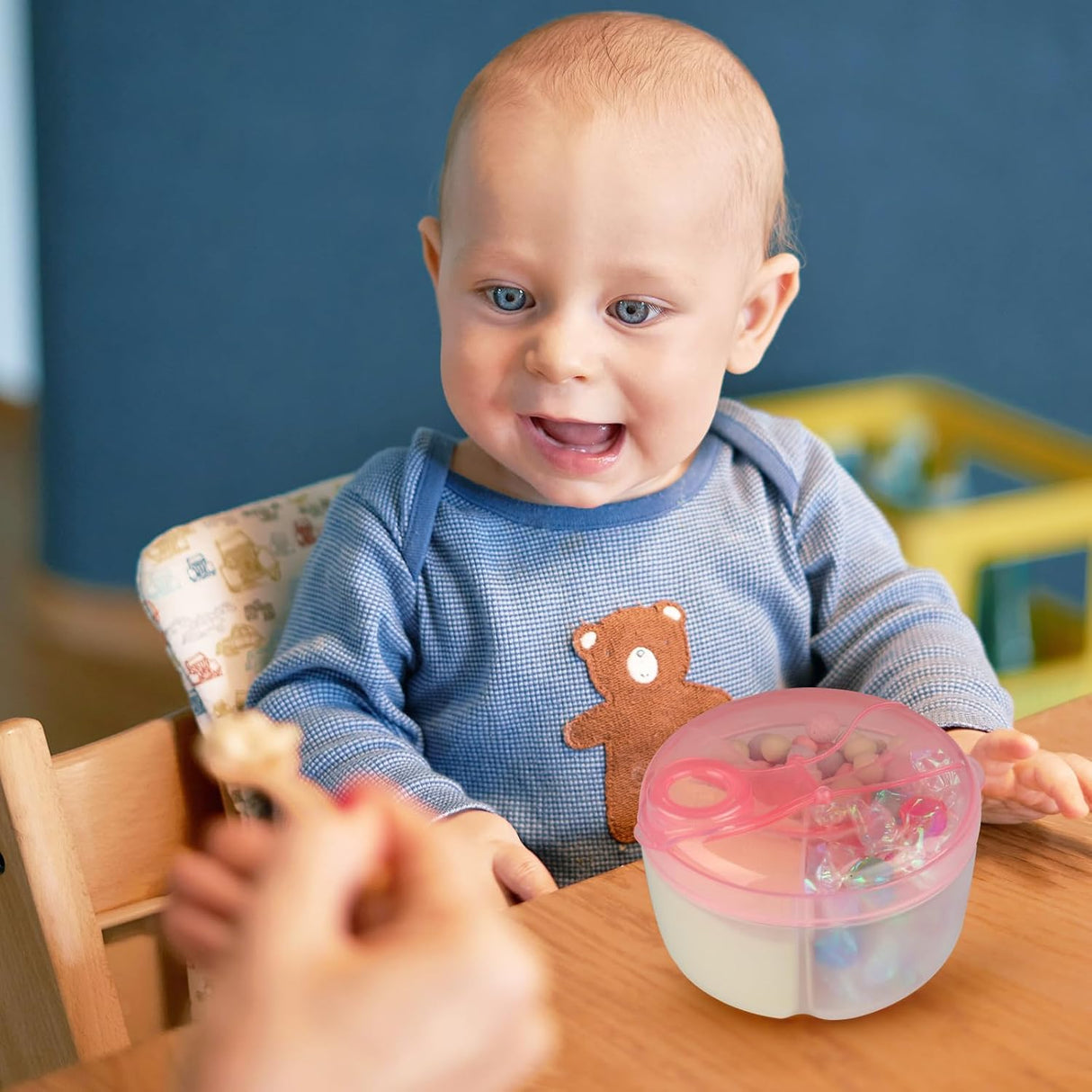 Baby Formula Dispenser On The Go, Formula Container to Go, Non-Spill Rotating Three-Compartment Formula Dispenser and Snack Storage Container for Infant Toddler Traveling