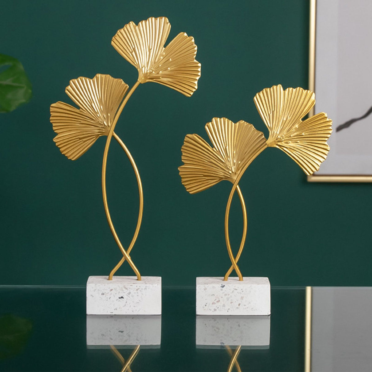 Ginkgo Leaf Ornaments Iron Ginkgo Leaf Craft Decoration with Sturdy Marble Base for Home Decor