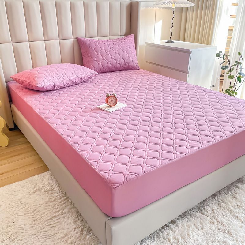 Waterproof Quilted Fitted Sheet Solid Color Toddler Red bean paste A pair of pillowcases