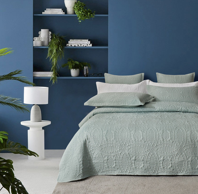Lisbon Quilted 3-Piece Embossed Coverlet Set (Sage Green, Queen/King)