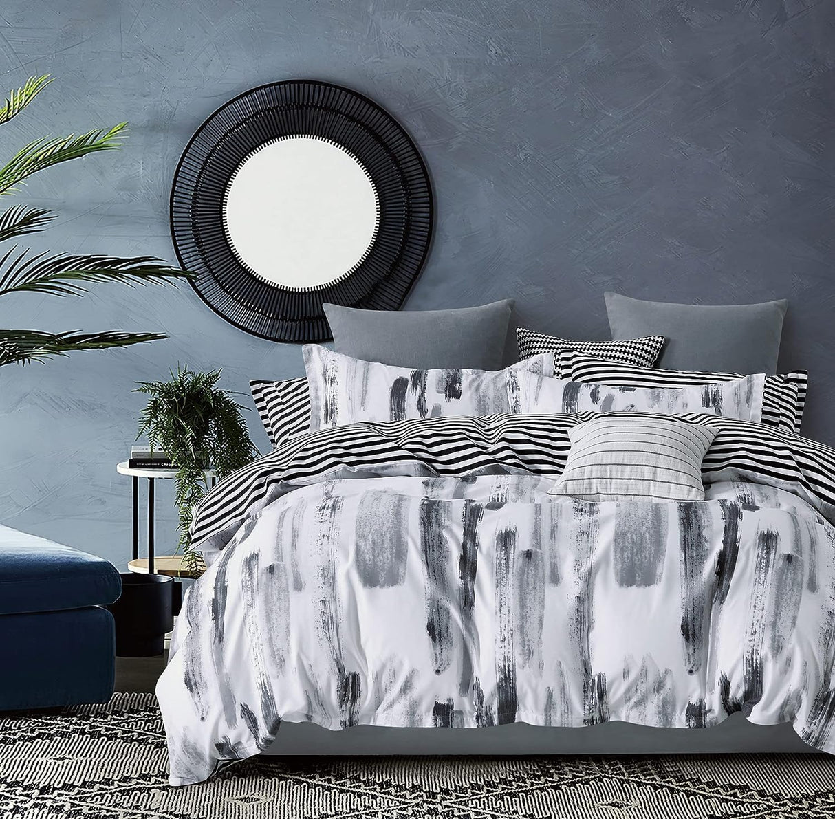 Lucas microfiber reversible quilt cover set-super king size