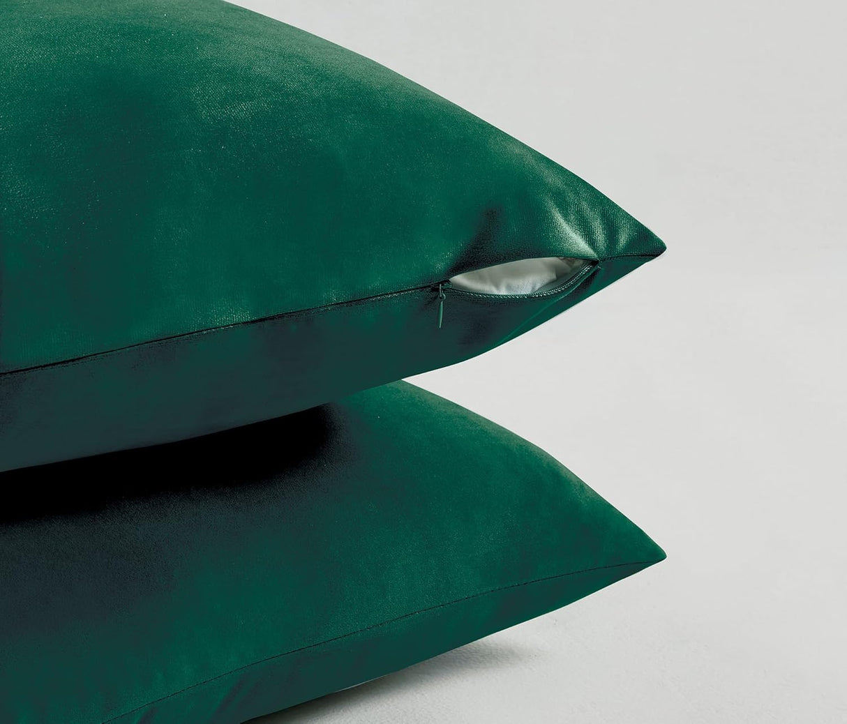 Twin-Pack Velvet Cushion Covers - Soft Microfibre Cushion Covers with Hidden Zipper (Emerald Green, 45cm*45cm)