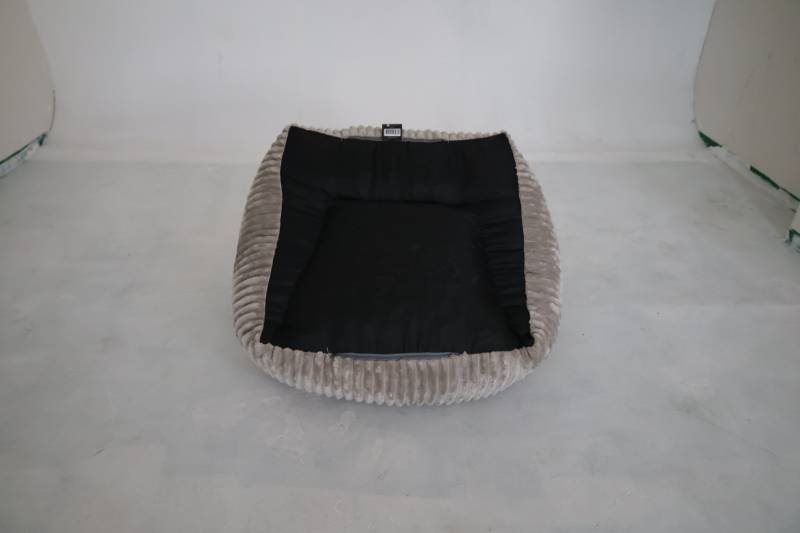 Hazel Lounge Chair 100x60cm