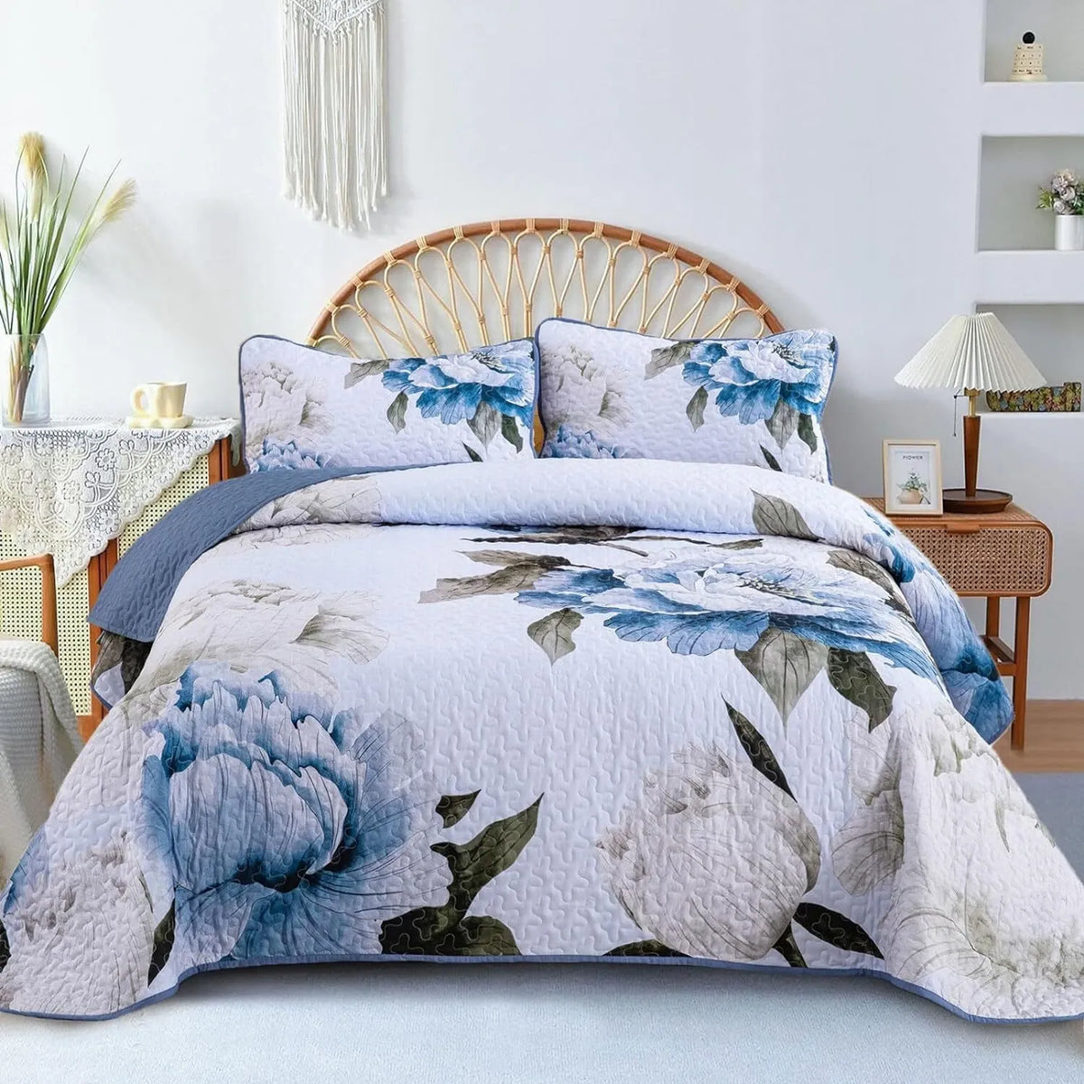 White Blue Magnolia Bloom Bedspread Coverlet 3 Piece Set
