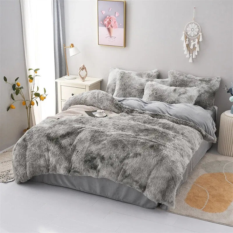 Grey Plush Coralie Dream Quilt / Doona / Duvet Cover set