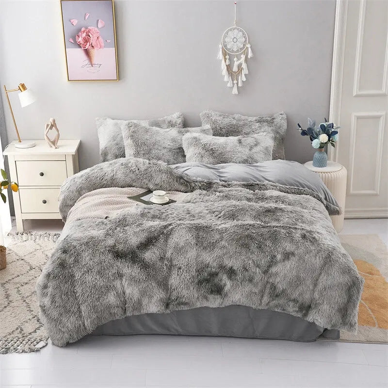 Grey Plush Coralie Dream Quilt / Doona / Duvet Cover set