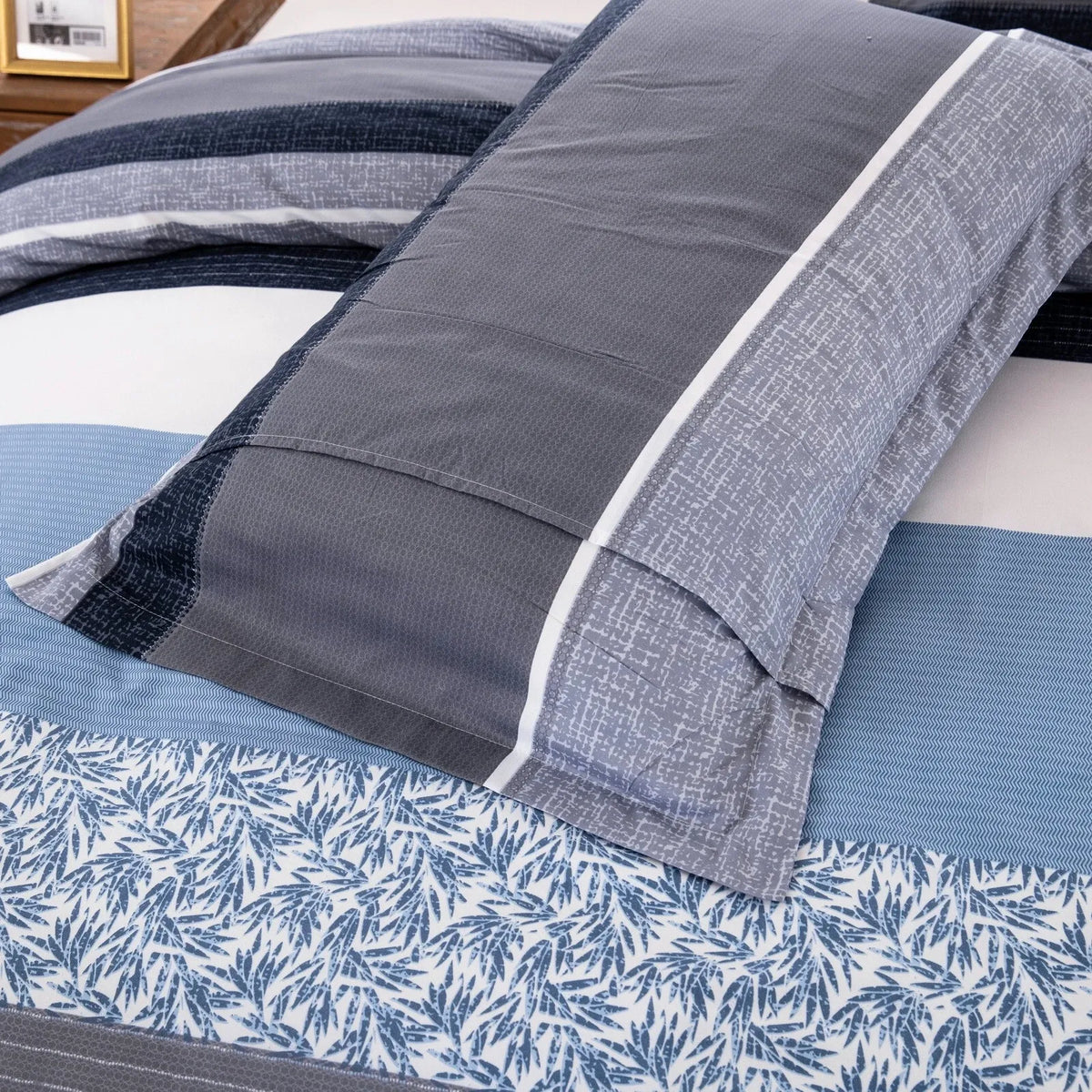 Stripe Elara Ivy Quilt / Doona / Duvet Cover set