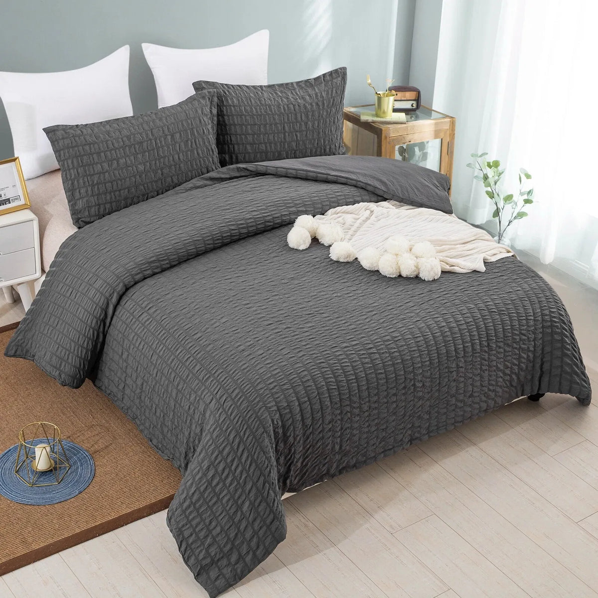 Seersucker Dark Geneva Elegance Quilt / Doona / Duvet Cover set