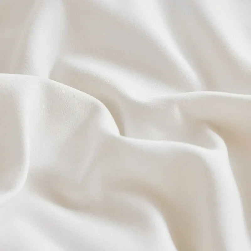 Ruffled Edge Como Ivy Quilt / Doona / Duvet Cover set
