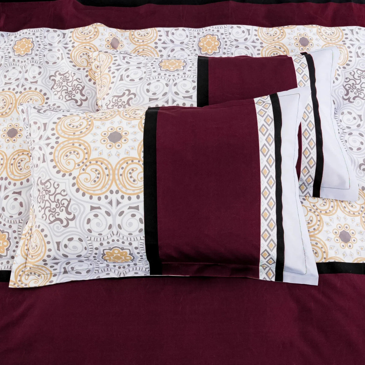 Stripe Catalina Leaf Quilt / Doona / Duvet Cover set