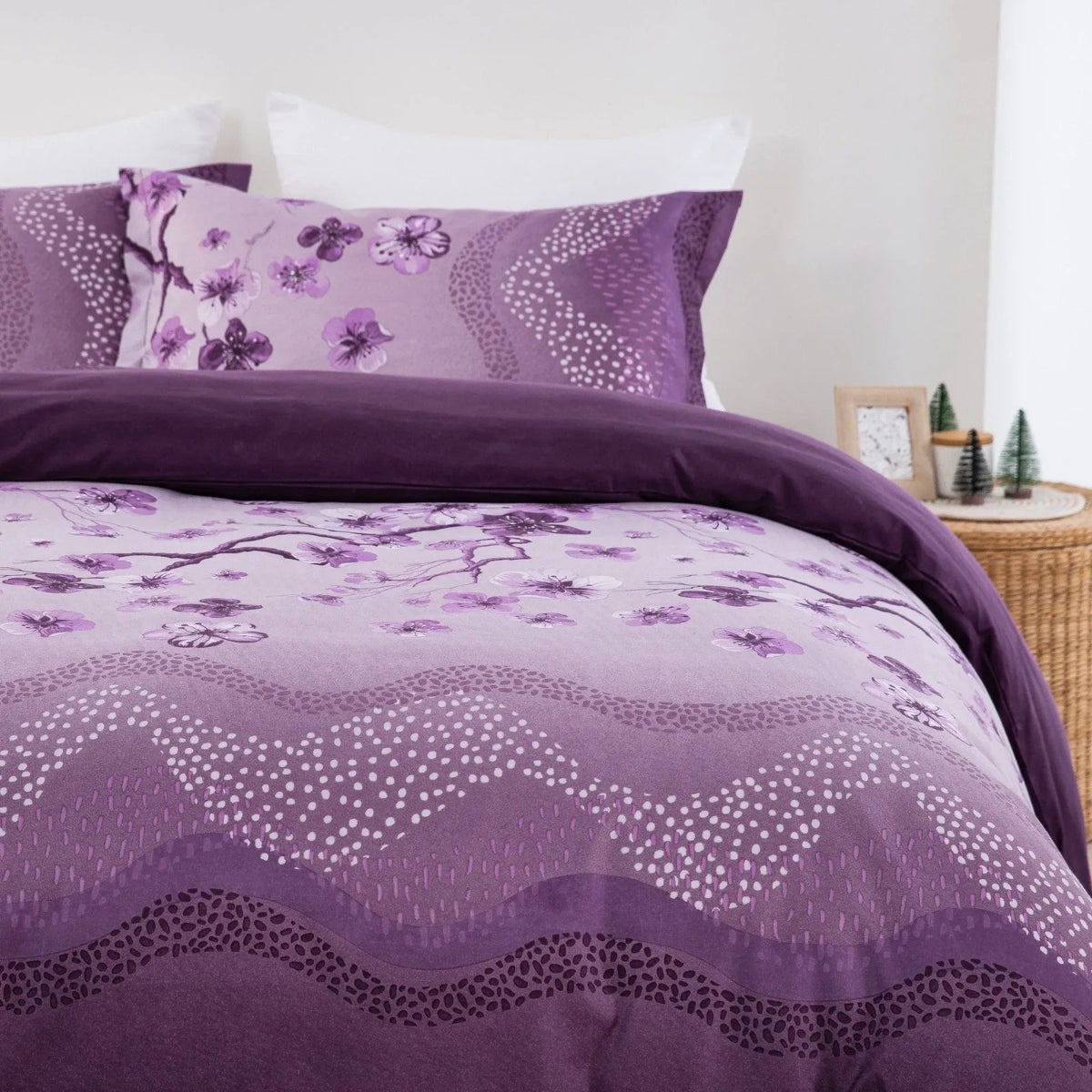 Stripe Chantilly Eden Quilt / Doona / Duvet Cover set