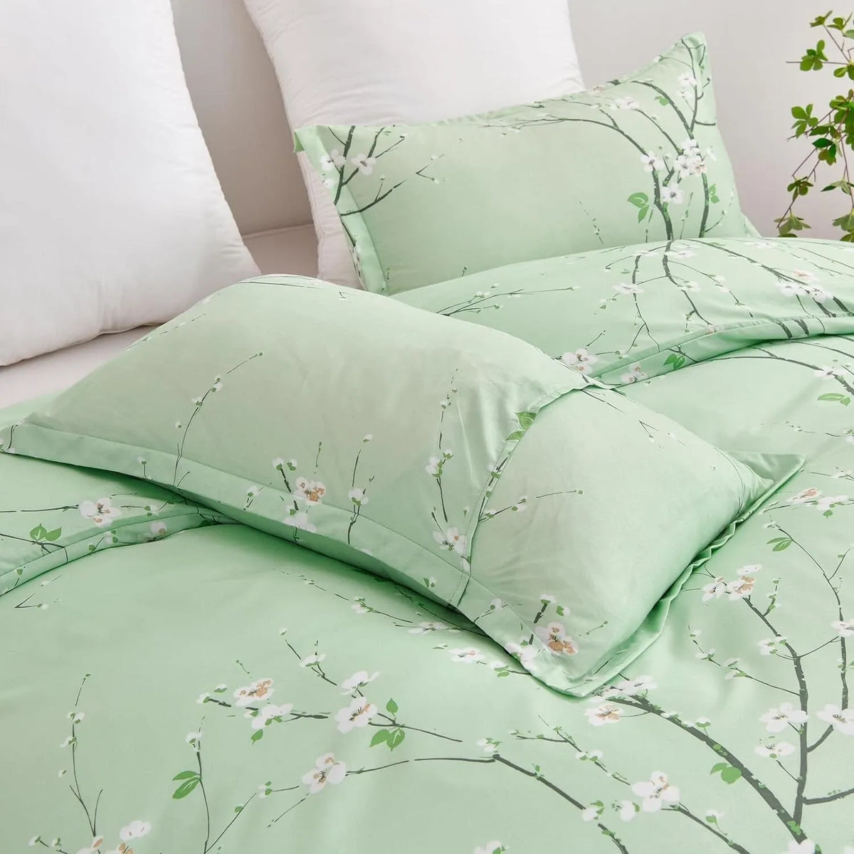Green Alpine Botanical Quilt / Doona / Duvet Cover set