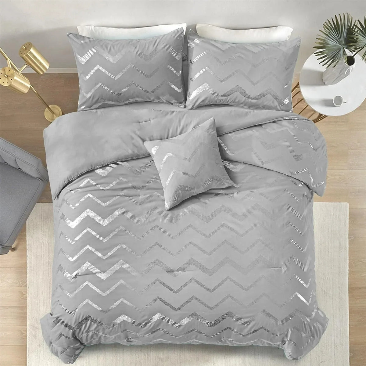 Light Grey Palermo Leaf Quilt / Doona / Duvet Cover set