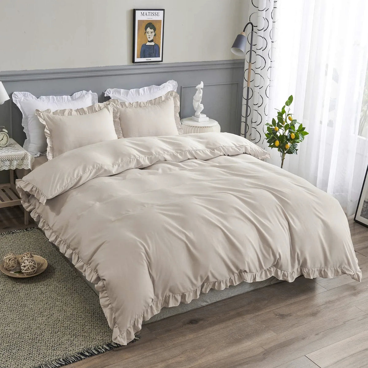 Ruffled Edge Vivienne Ivy Quilt / Doona / Duvet Cover set