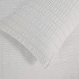 Seersucker White Valencia Dream Quilt / Doona / Duvet Cover set