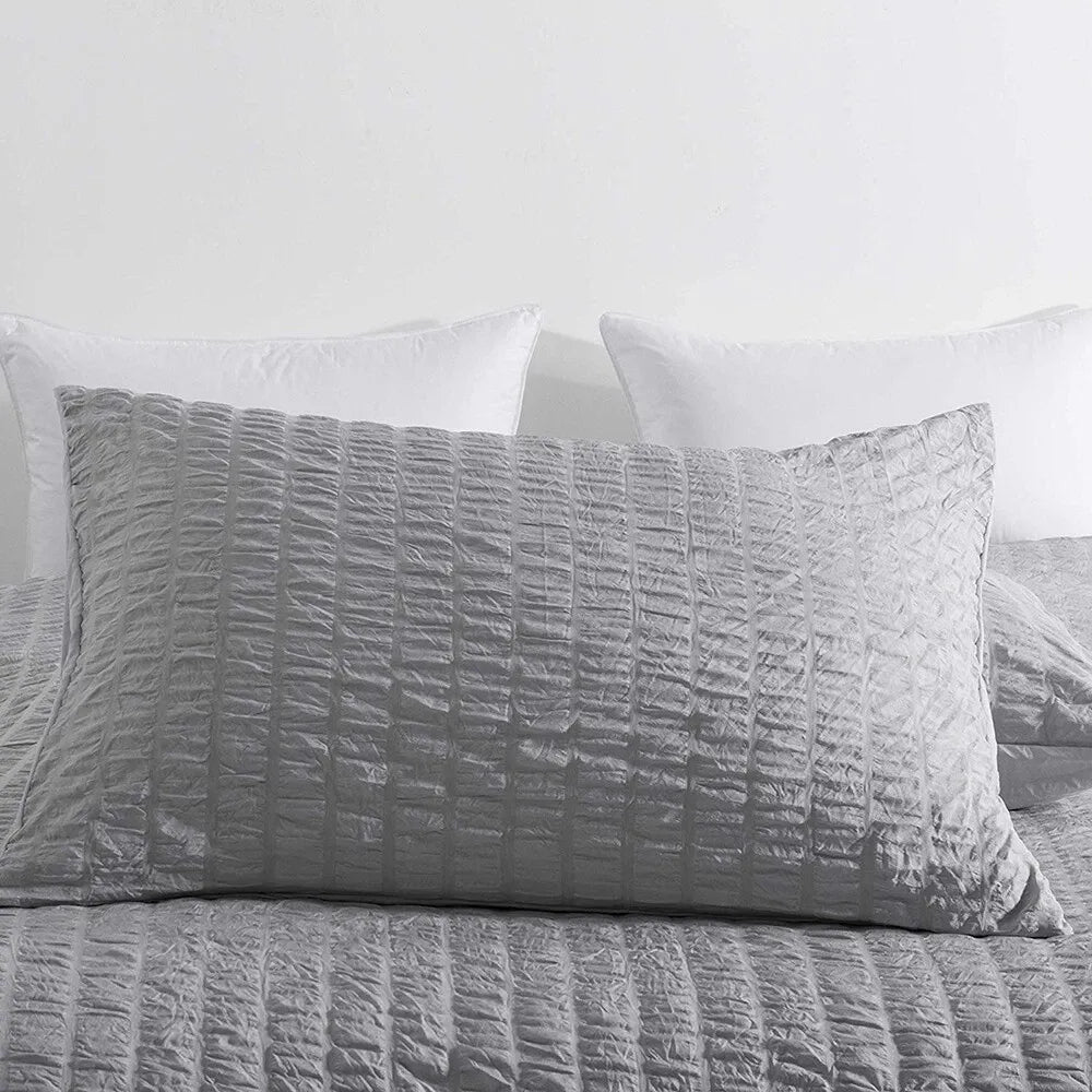 Seersucker Grey Savoy Dahlia Quilt / Doona / Duvet Cover set