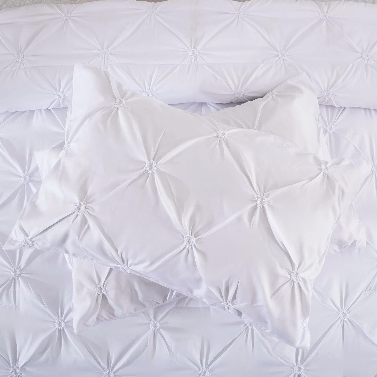 Minimal Mood white Comforter Collection – Modern 3‑Piece Set
