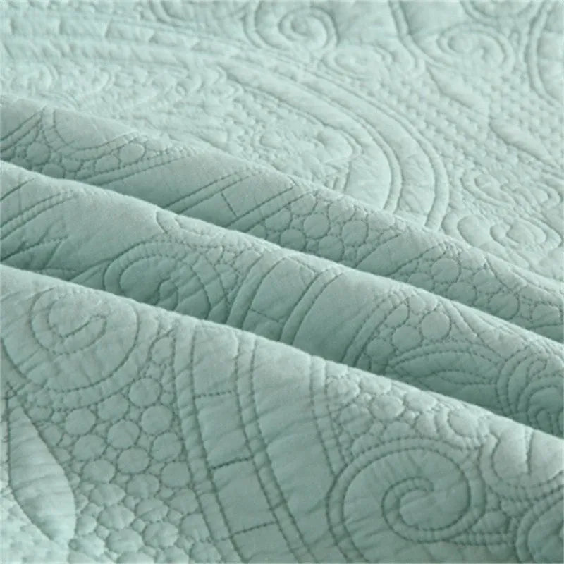 100% Cotton Embossed Aqua Medallion Serenity Coverlet Bedspread Set