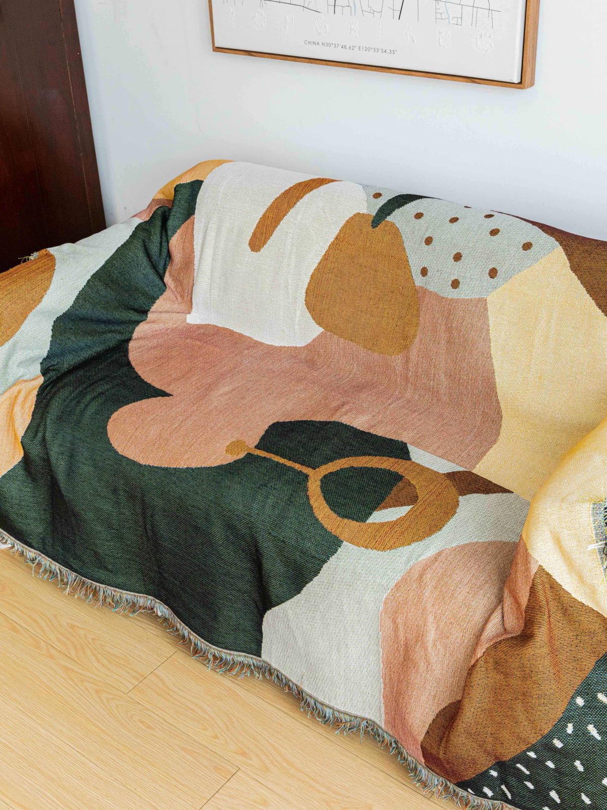 Boho Abstract Woven Blanket – 180x130cm Decorative Throw with Tassel Edges