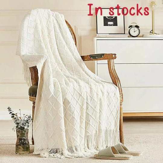 Beige Nordic Minimalist Knit Throw Blanket – 127×180cm Lightweight, Soft & Breathable Fleece-like Fabric with Tassel Edges for Sofa, Bed, Yoga & Air Conditioning Use