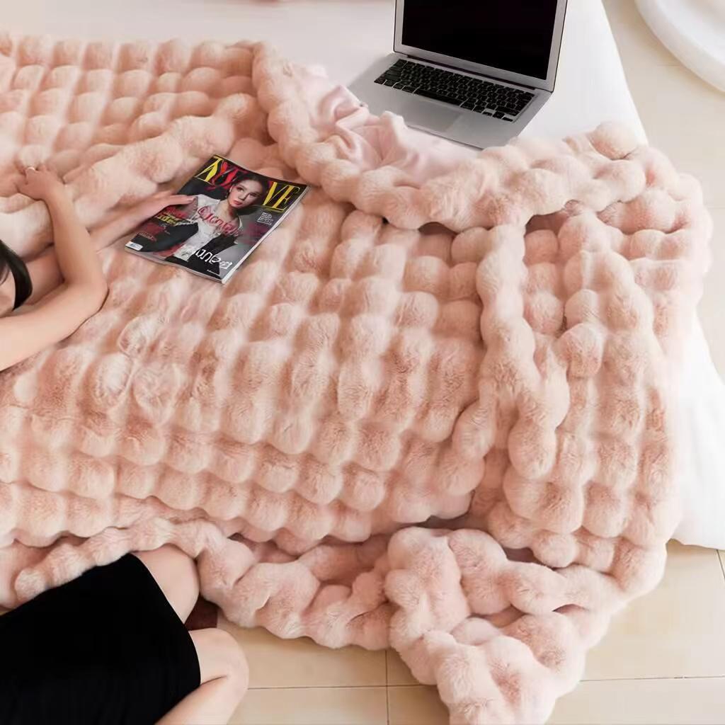 Pink Luxury Tuscany Fleece Rabbit Fur Bubble Blanket (200 x 230 CM) - Double-Sided Thickened Soft Plush Bedding & Extra Large Bed Blanket