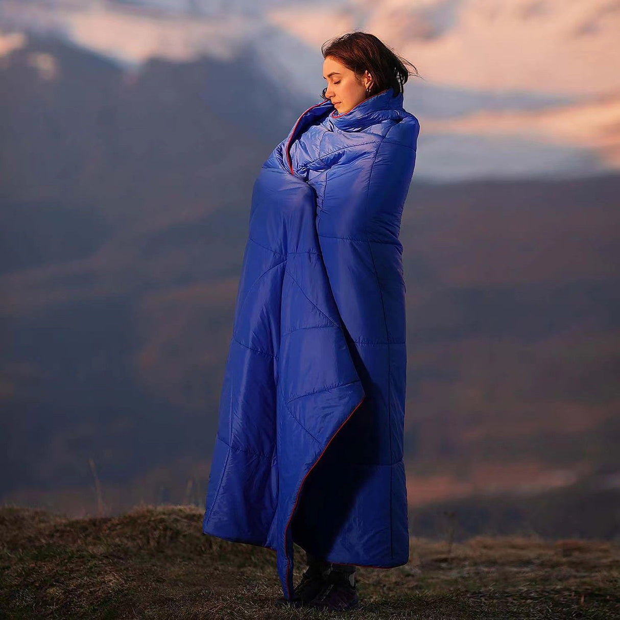 200x140cm Grey Large Outdoor Camping Down Cotton Wearable Warmth Blanket, Quilted Poncho Shawl Throw with Storage Bag, Lightweight Warm Camping Quilt for Camping Travel Home Use