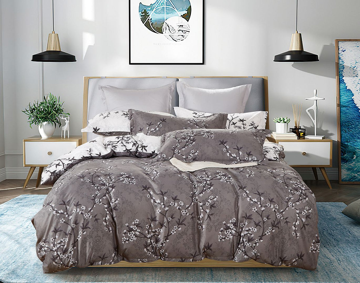 Iyanu King Size Quilt/Duvet Cover Set