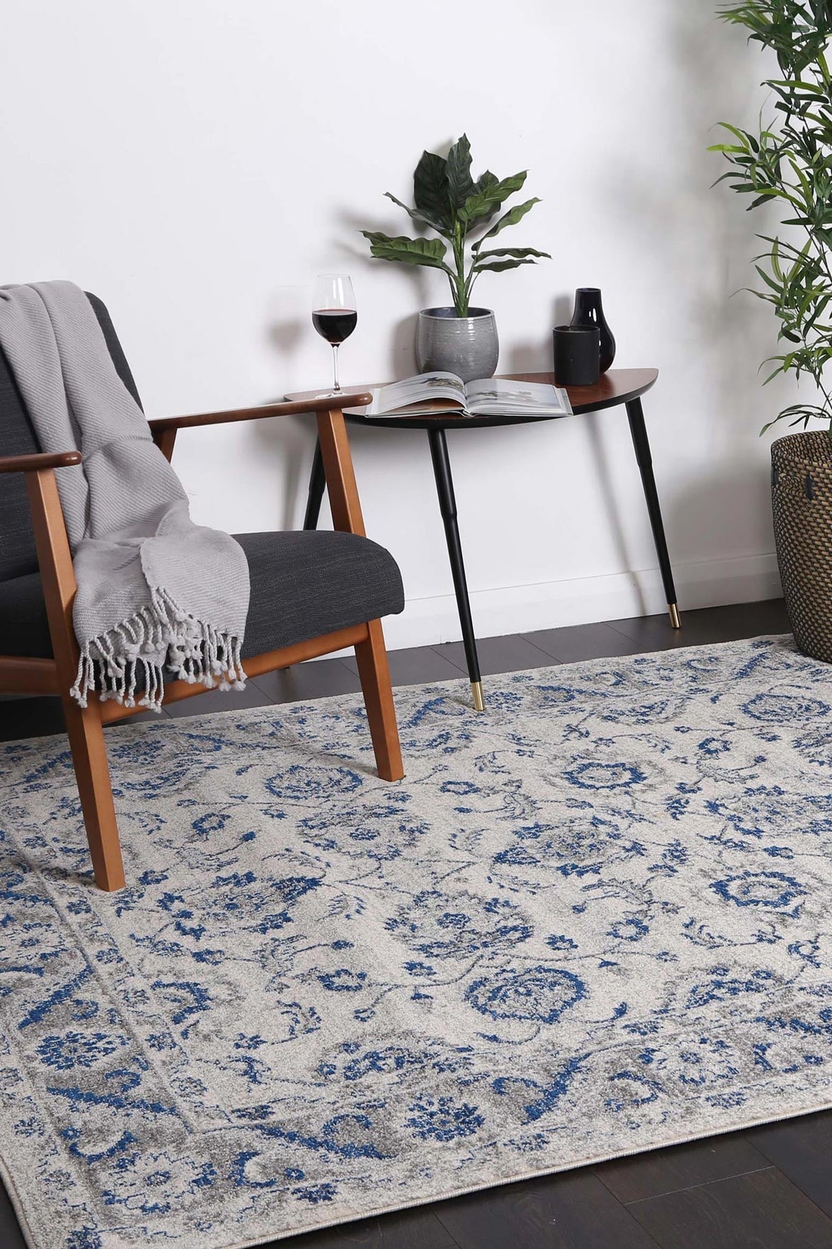 delicate-cassandra-blue-ivory-rug