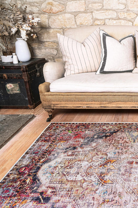 vintage-crown-ernest-multi-distressed-vintage-rug 160x230